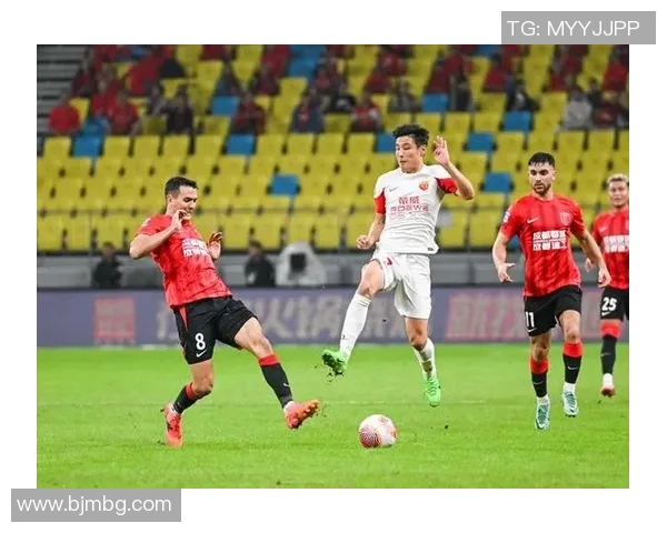 成都足球队的奋斗历程与荣耀时刻全景纪实