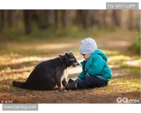 足球明星与小孩亲密互动温馨合影瞬间展现童真与梦想 足球明星与小孩亲密互动温馨合影瞬间展现童真与梦想