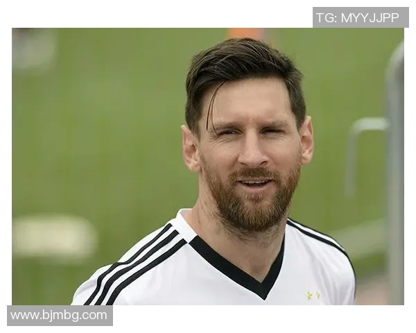 足球明星们的绿色发型大赏展现个性与风格的完美结合