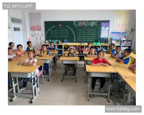 足球明星背后的她们：揭开女友们的真实故事与心路历程